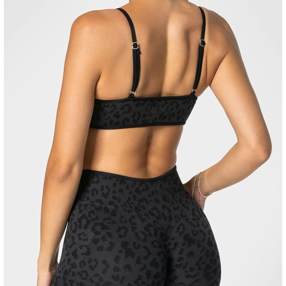 Leopard Print Color-Block Bra  - Yoga Blocks ulasan dan harga